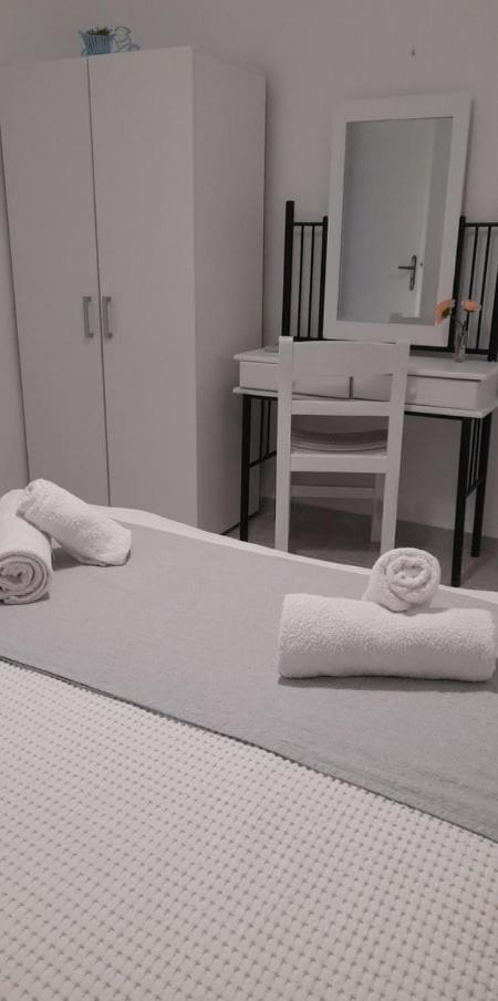 Zolfo Antico Beach Apartment Perissa 외부 사진