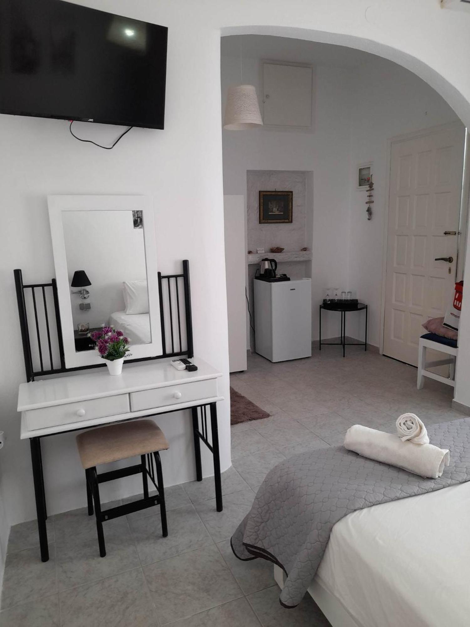 Zolfo Antico Beach Apartment Perissa 외부 사진
